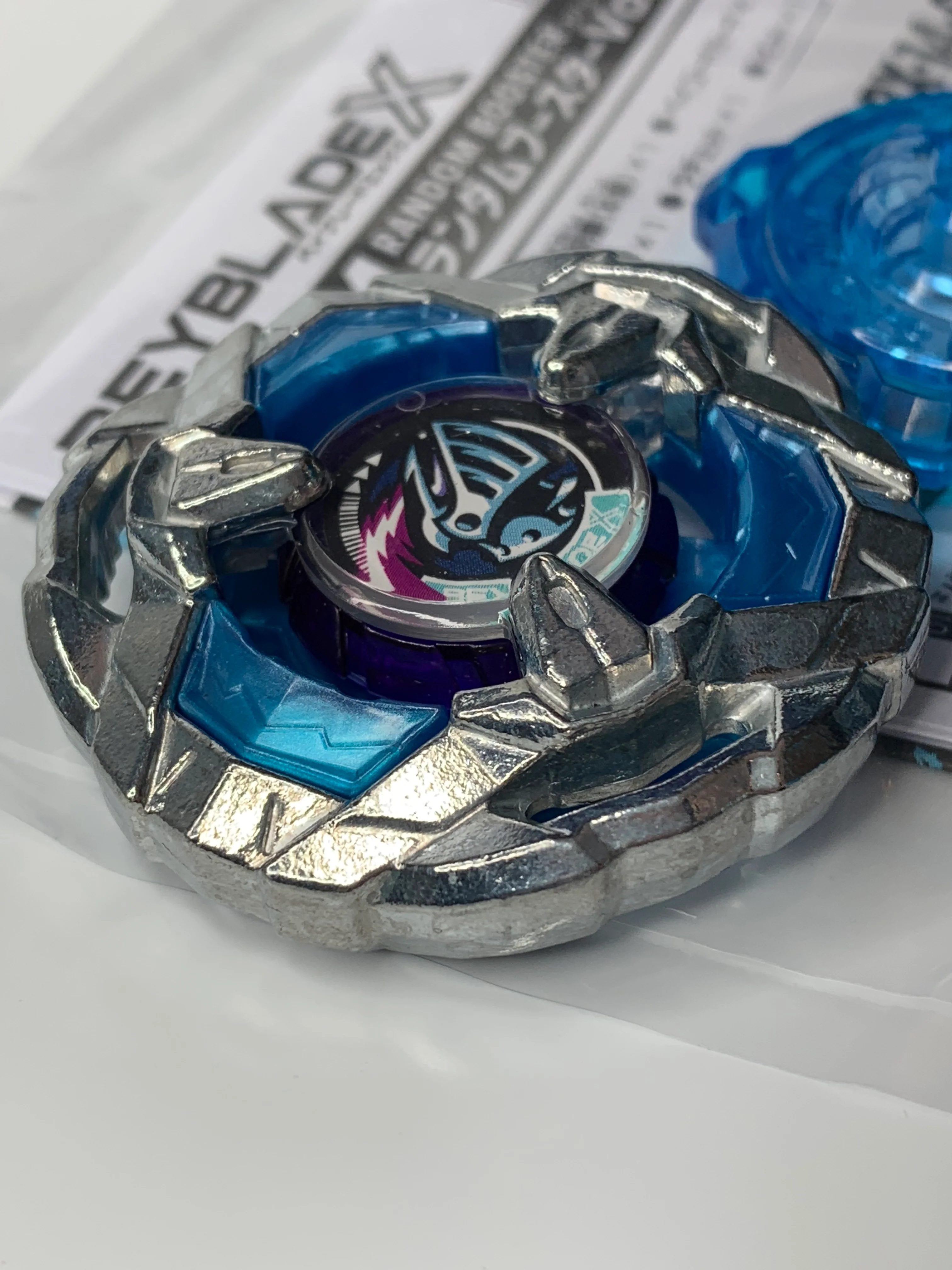 Takara Tomy Beyblade X | BX-14 05: Knight Shield 4-60LF - NWOP - Image 8